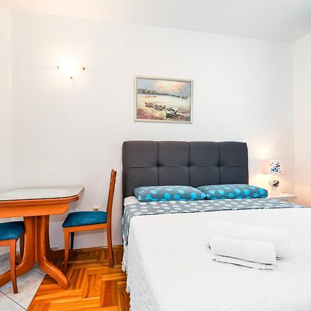Apartments Plavi Biser ชิเบนิก ห้อง รูปภาพ