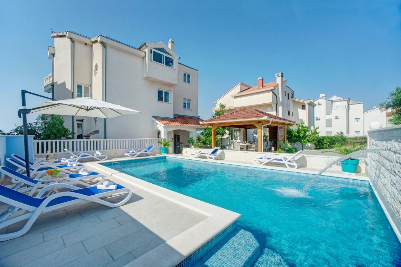 Apartments Plavi Biser ชิเบนิก ภายนอก รูปภาพ