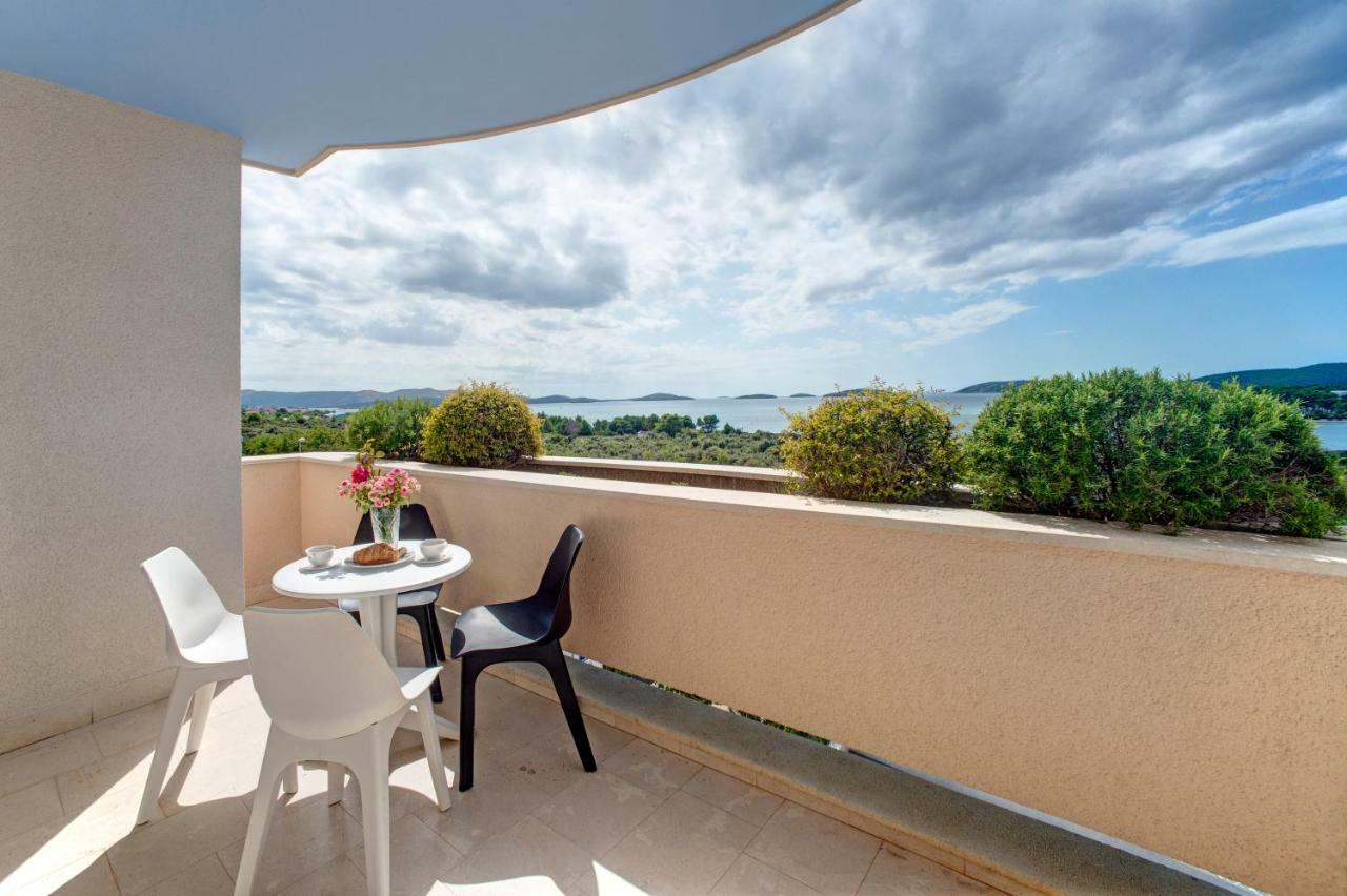 Apartments Plavi Biser ชิเบนิก ภายนอก รูปภาพ