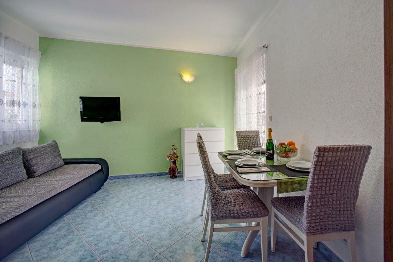 Apartments Plavi Biser ชิเบนิก ภายนอก รูปภาพ